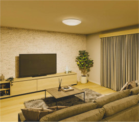 �ܹ���̿� Koizumi �������߾��� LED������� AH55713