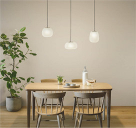 �ܹ���̿� Koizumi �������߾��� LED�ڥ����� AP54832