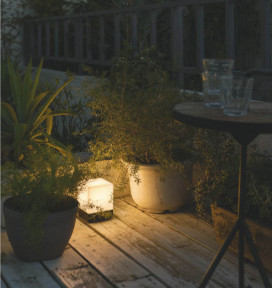 �ܹ���̿� Koizumi �������߾��� LED������� ���� AU47870L