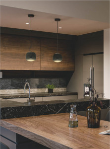 �ܹ���̿� Koizumi �������߾��� LED�ڥ����� AP54853